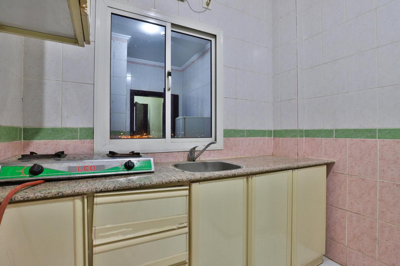 Oyo 396 Alam Al Sala Al Kobra Towers Hotel Jeddah Exterior photo